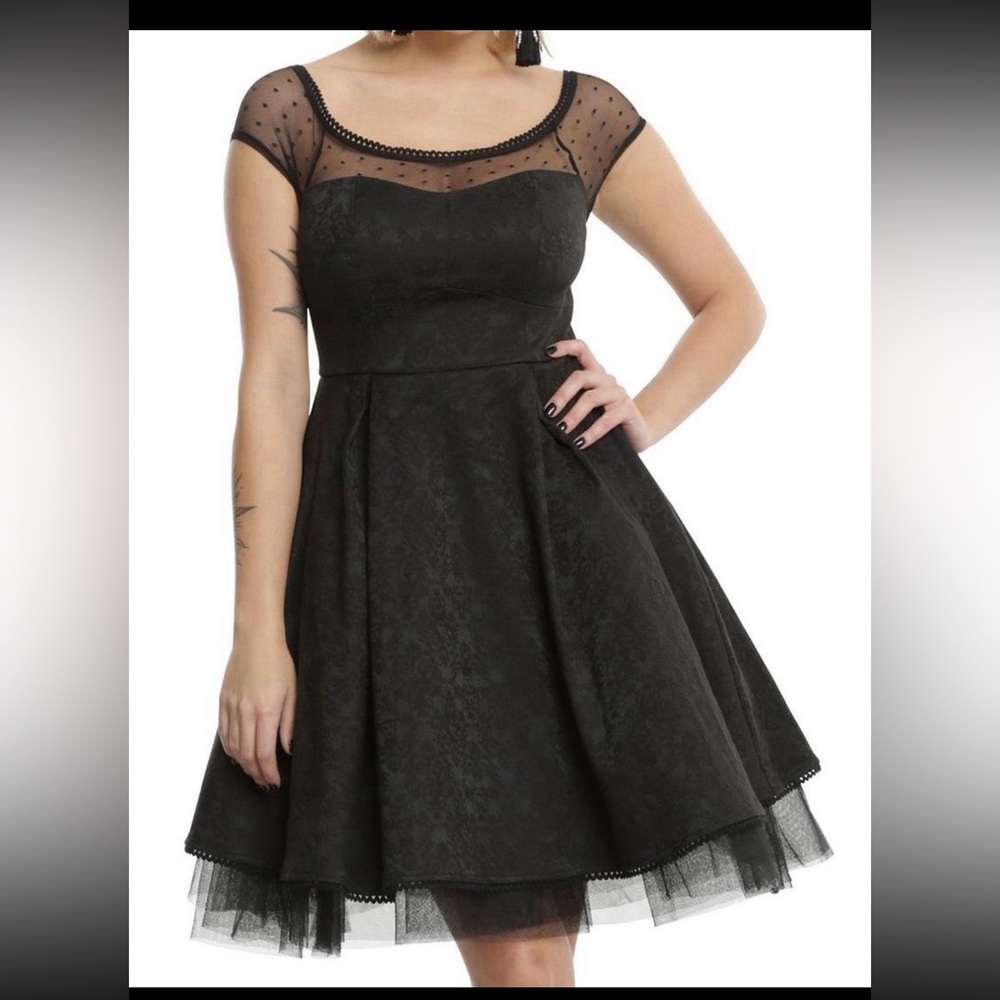 Hot Topic Disney Villain Dress NWT